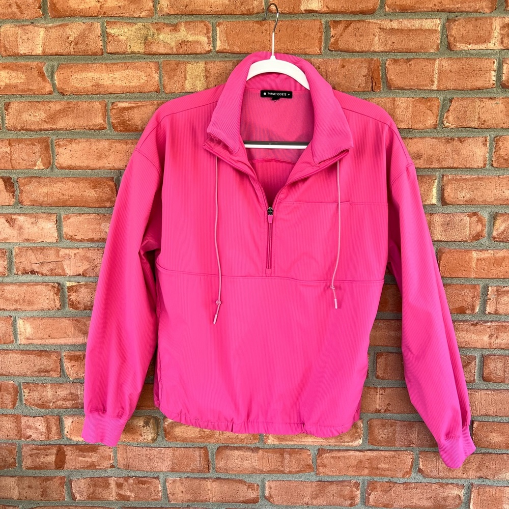Thrive Societe Half Zip in Electric Pink, L